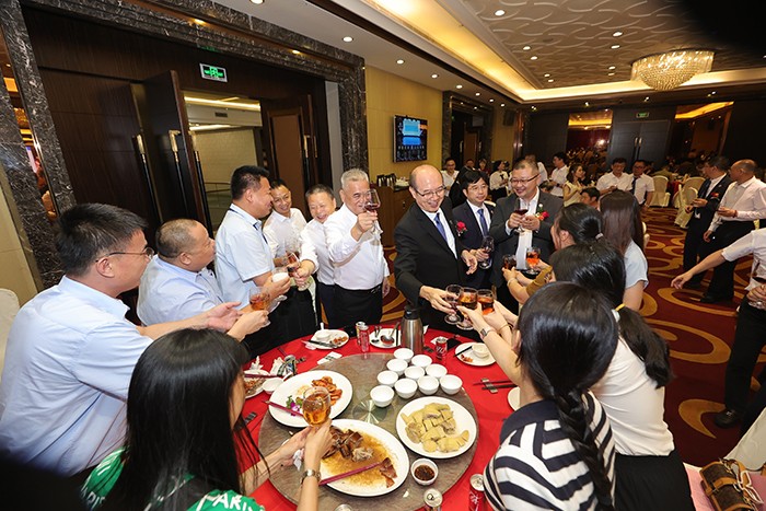 【集團(tuán)動態(tài)】我司受邀出席東莞市謝崗高端裝備制造行業(yè)協(xié)會(第二屆理事會)就職典禮 【集團(tuán)動態(tài)】我司受邀出席東莞市謝崗高端裝備制造行業(yè)協(xié)會(第二屆理事會)就職典禮