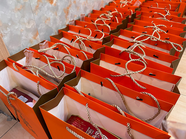 金秋時節，月圓共聚|東科集團宴請工地工友聚餐活動